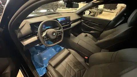 BMW 520 2025 — миниатюра 8