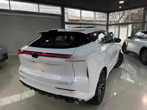 Changan Uni-Z 2025 — миниатюра 9