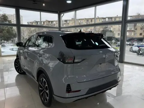 Changan Qiyuan Q05 2025 — миниатюра 8