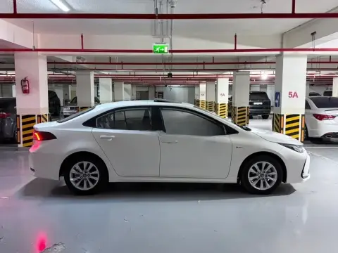 Toyota Corolla 2025 — миниатюра 6