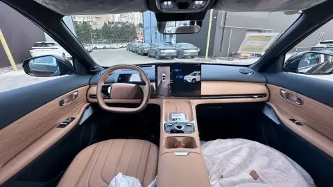 Geely Galaxy Starship 7 2025 — миниатюра 8