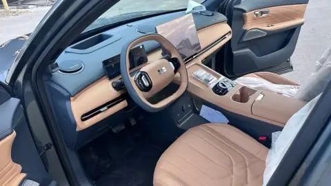 Geely Galaxy Starship 7 2025 — миниатюра 6