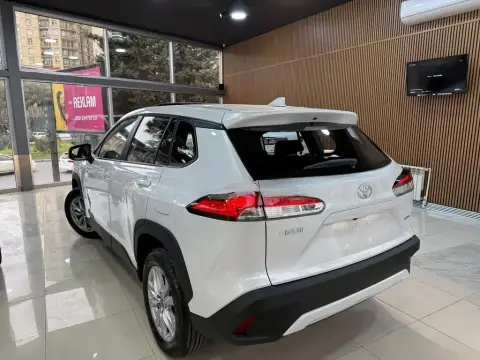 Toyota Corolla Cross 2025 — миниатюра 8