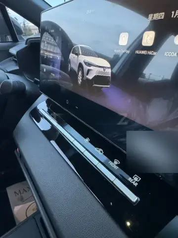 Toyota Corolla Cross 2025 — миниатюра 9