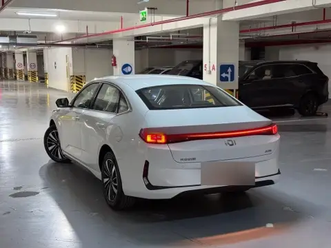 Changan Qiyuan A05 2025 — миниатюра 5