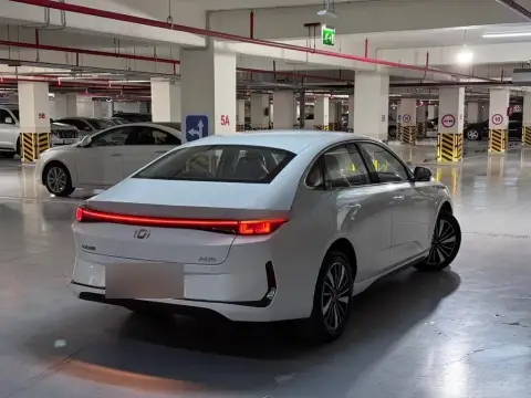 Changan Qiyuan A05 2025 — миниатюра 6