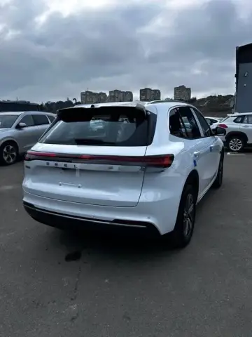Geely Galaxy Starship 7 2025 — миниатюра 4