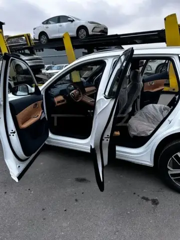 Geely Galaxy Starship 7 2025 — миниатюра 5