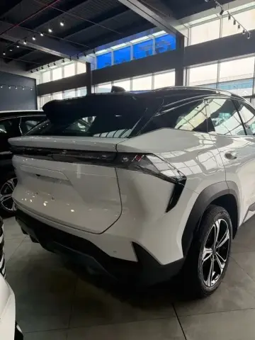 Geely Galaxy L7 2025 — миниатюра 7
