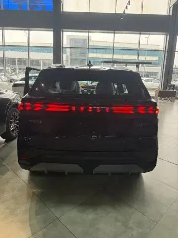 Geely Galaxy L7 2025 — миниатюра 8
