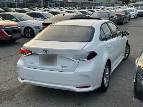 Toyota Corolla 2025 — миниатюра 8