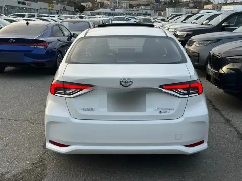 Toyota Corolla 2025 — миниатюра 9