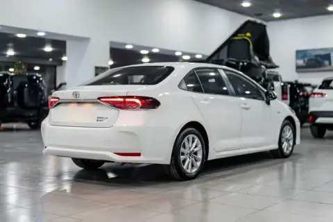 Toyota Corolla 2025 — миниатюра 6