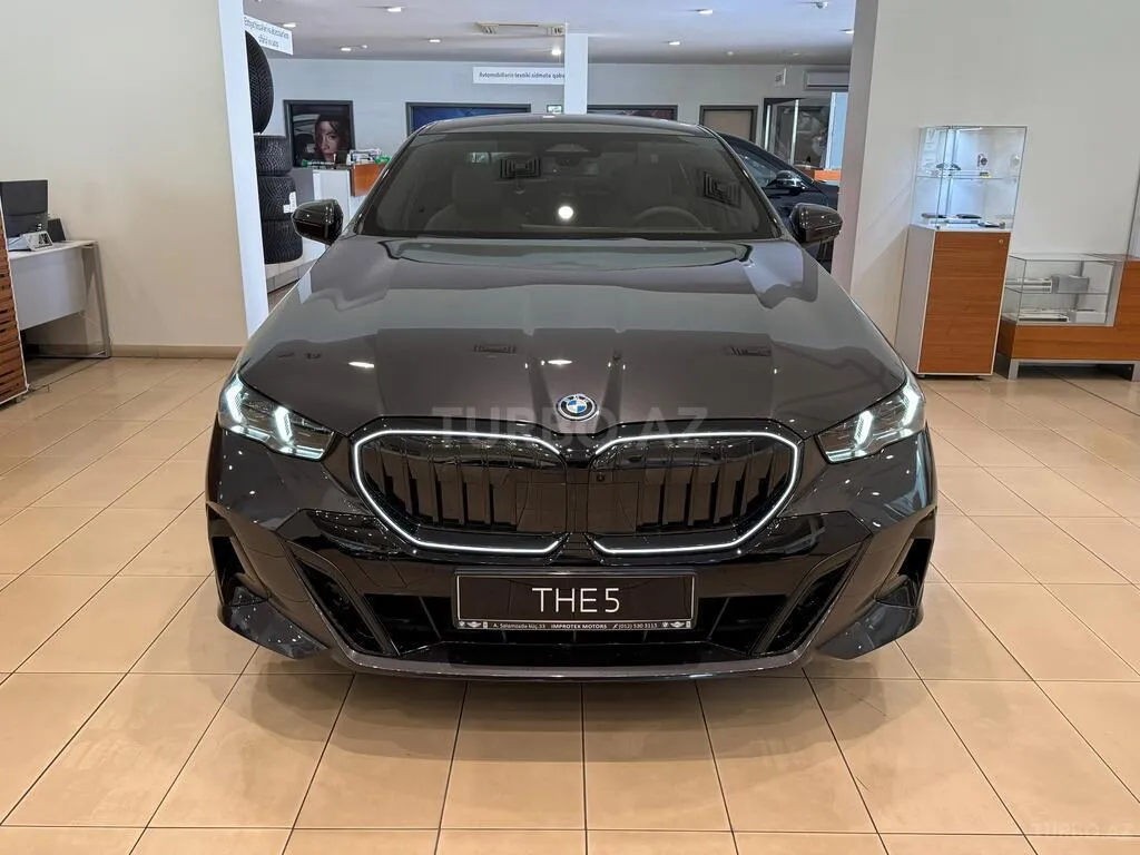 BMW 530e 2025 — фото 1 из 10