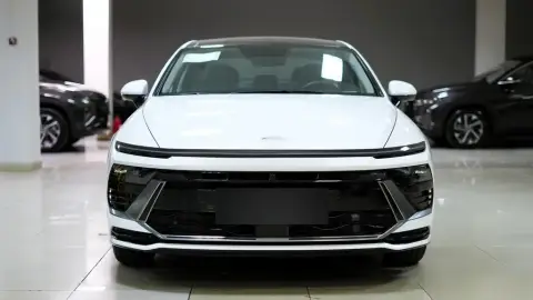 Hyundai Sonata 2025 — миниатюра 2