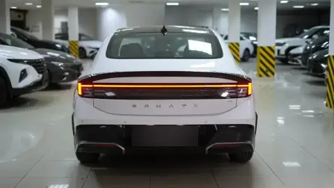 Hyundai Sonata 2025 — миниатюра 7