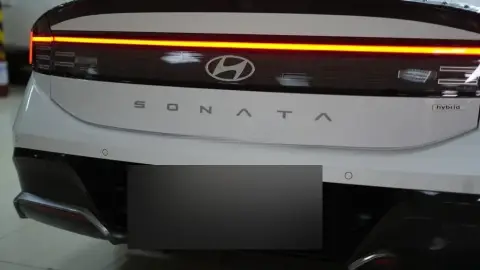 Hyundai Sonata 2025 — миниатюра 9