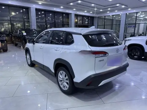 Toyota Corolla Cross 2025 — миниатюра 6
