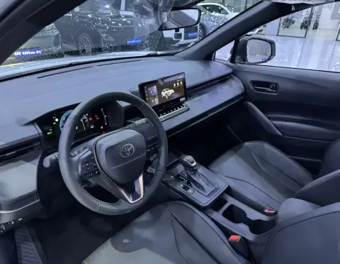 Toyota Corolla Cross 2025 — миниатюра 9