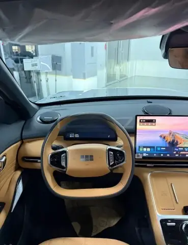 Geely Galaxy Starship 7 2025 — миниатюра 6