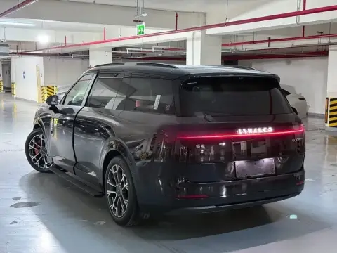 Lynk & Co 900 2025 — миниатюра 6
