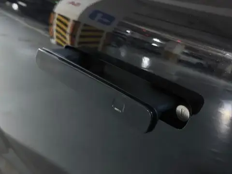 Lynk & Co 900 2025 — миниатюра 8