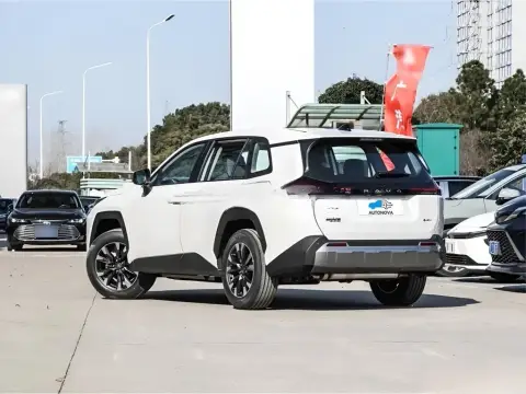 Toyota RAV4 2026 — миниатюра 2