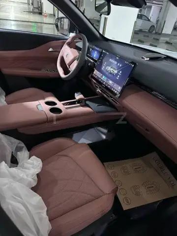 Changan Uni-Z 2025 — миниатюра 8