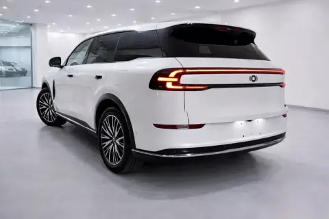 Changan Qiyuan Q07 2025 — миниатюра 5