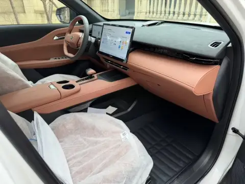 Changan Uni-Z 2025 — миниатюра 8