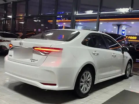Toyota Corolla 2025 — миниатюра 8