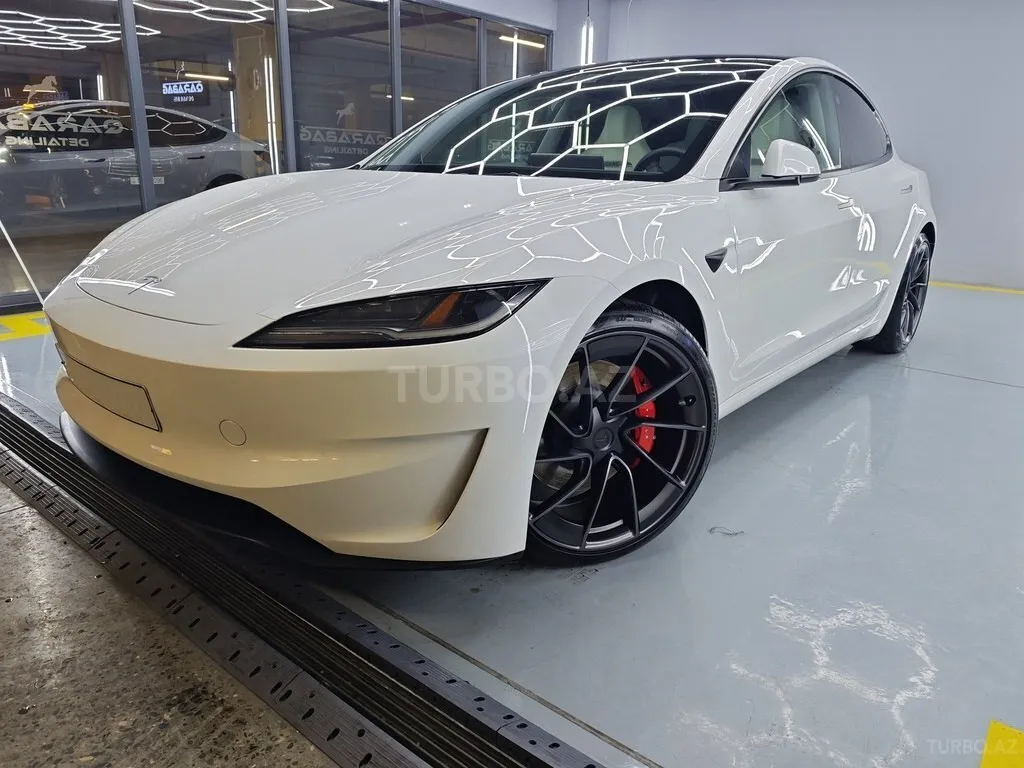 Tesla Model 3 2025 — фото 1 из 10