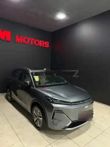 Geely Galaxy Starship 7 2025 — миниатюра 3