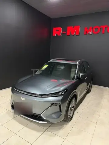 Geely Galaxy Starship 7 2025 — миниатюра 5