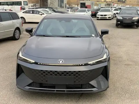 Changan Uni-V iDD 2025 — миниатюра 1