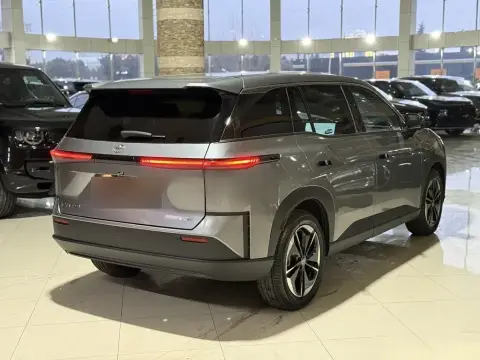 Toyota bZ3X 2025 — миниатюра 8