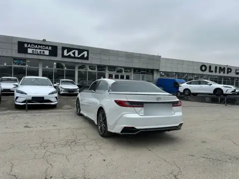 Toyota Camry 2025 — миниатюра 6