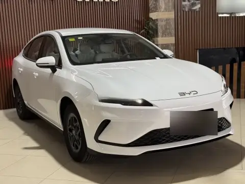 BYD Seal 05 2025 — миниатюра 2