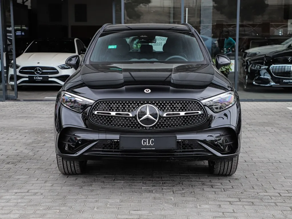 Mercedes-Benz GLC 300 e 4MATIC 2025 — фото 1 из 10