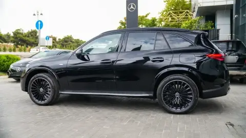 Mercedes-Benz GLC 300 e 4MATIC 2025 — миниатюра 3