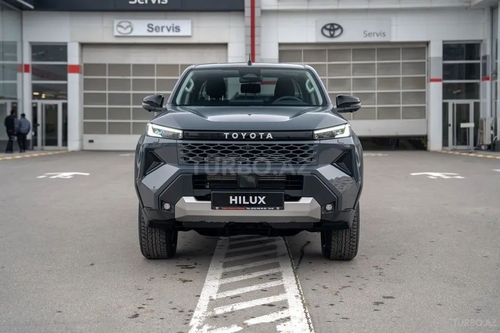Toyota Hilux 2025 — фото 1 из 10