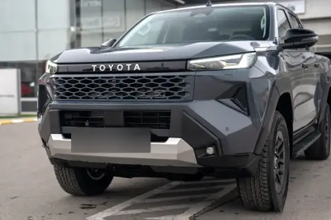 Toyota Hilux 2025 — миниатюра 6