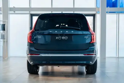 Volvo XC90 2025 — миниатюра 2