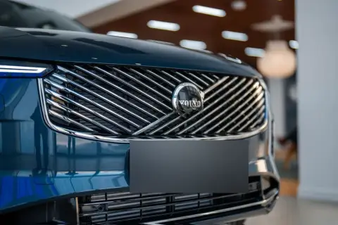 Volvo XC90 2025 — миниатюра 4