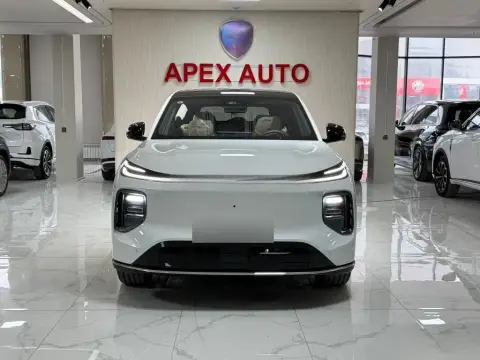 Changan Qiyuan Q07 2025 — миниатюра 2