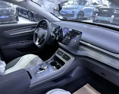 BYD Destroyer 05 2025 — миниатюра 10