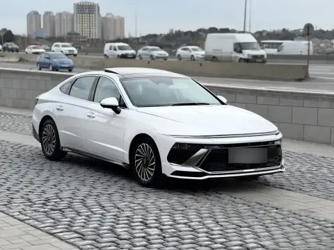 Hyundai Sonata 2025 — миниатюра 8