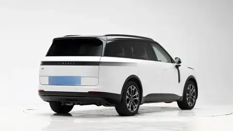 Lynk & Co 900 2026 — миниатюра 6
