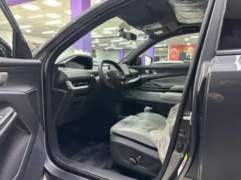 Changan Qiyuan Q05 2025 — миниатюра 9