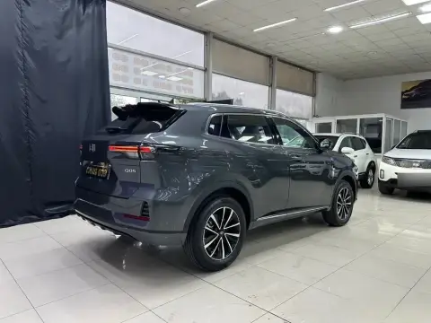 Changan Qiyuan Q05 2025 — миниатюра 10